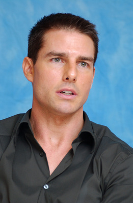 Tom Cruise Poster 2398218