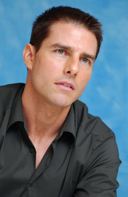 Tom Cruise Poster 2398219