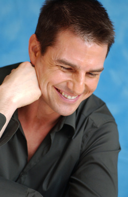 Tom Cruise Poster 2398223
