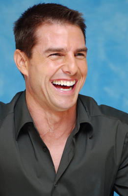 Tom Cruise Poster 2398228