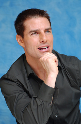 Tom Cruise Poster 2398231