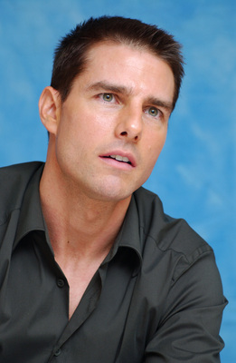 Tom Cruise Poster 2398233