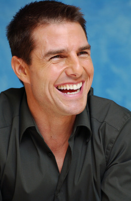 Tom Cruise Poster 2398237