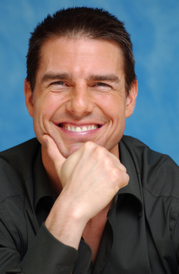 Tom Cruise Poster 2398240