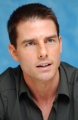 Tom Cruise Poster 2398241