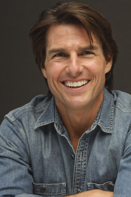 Tom Cruise Poster 2453842