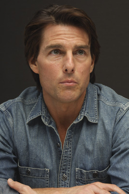 Tom Cruise Poster 2453843