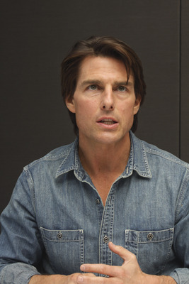 Tom Cruise Poster 2453852