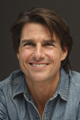 Tom Cruise Poster 2453933