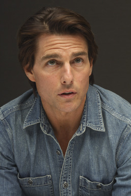 Tom Cruise Poster 2453939