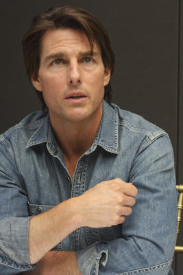 Tom Cruise Poster 2453952