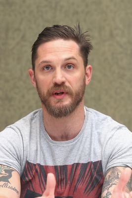 Tom Hardy Poster 2524737