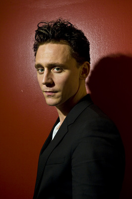 Tom Hiddleston Poster 2188516