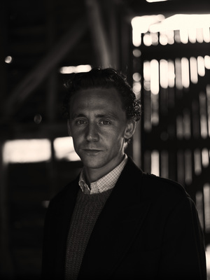 Tom Hiddleston Poster 2188532