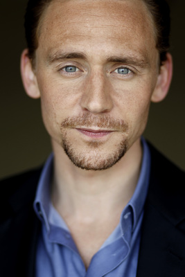Tom Hiddleston Poster 2188533