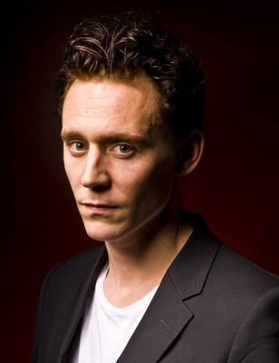 Tom Hiddleston Poster 2188534