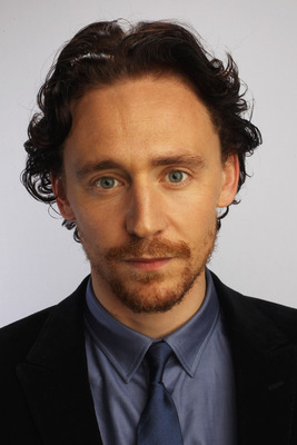 Tom Hiddleston Poster 2188535