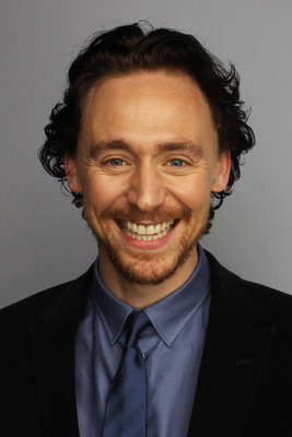 Tom Hiddleston Poster 2188554