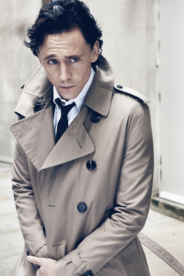Tom Hiddleston Poster 2188566