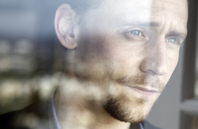 Tom Hiddleston Poster 2188569