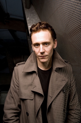 Tom Hiddleston Poster 2188575