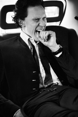 Tom Hiddleston Poster 2188590