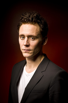 Tom Hiddleston Poster 2188597