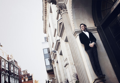 Tom Hiddleston Poster 2188598