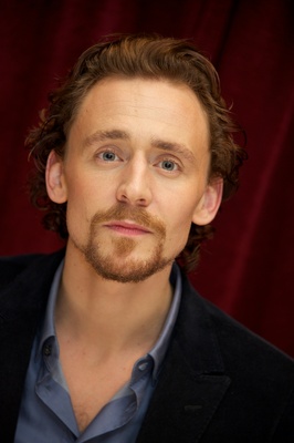 Tom Hiddleston Poster 2222798