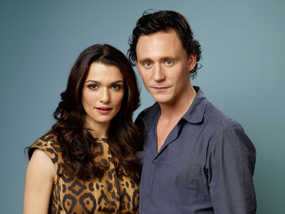 Tom Hiddleston Poster 2297105