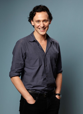Tom Hiddleston Poster 2297111