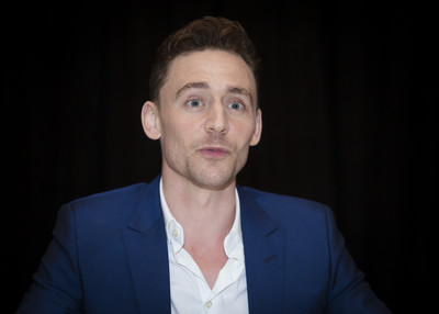 Tom Hiddleston Poster 2363588