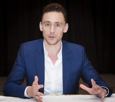 Tom Hiddleston Poster 2363593