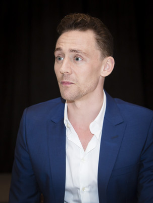 Tom Hiddleston Poster 2363600
