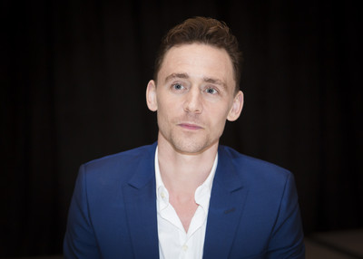 Tom Hiddleston Poster 2363606