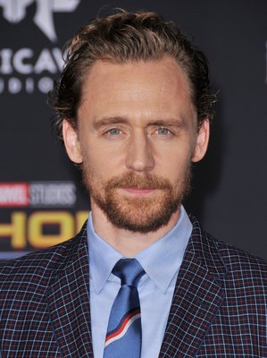 Tom Hiddleston Poster 2770913