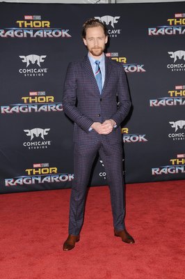 Tom Hiddleston Poster 2770920