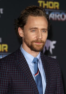 Tom Hiddleston Poster 2770944
