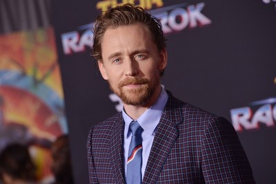 Tom Hiddleston Poster 2770954