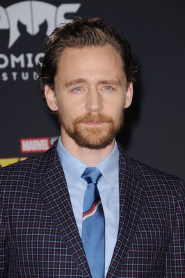 Tom Hiddleston Poster 2770972