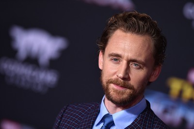 Tom Hiddleston Poster 2770979