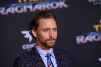 Tom Hiddleston Poster 2770985