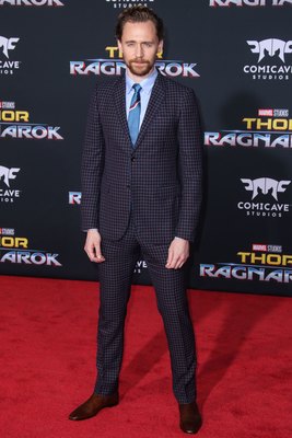 Tom Hiddleston Poster 2770991