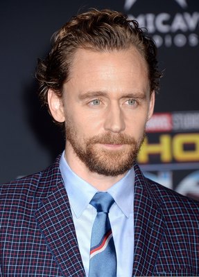 Tom Hiddleston Poster 2771010
