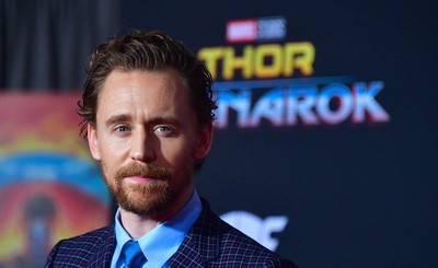 Tom Hiddleston Poster 2771016
