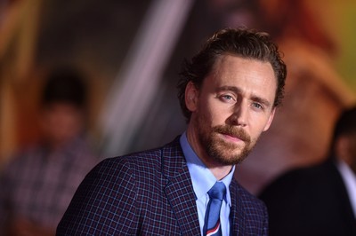 Tom Hiddleston Poster 2771017