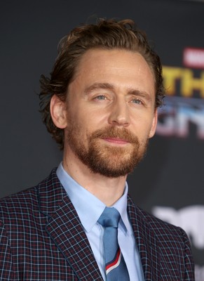 Tom Hiddleston Poster 2771019