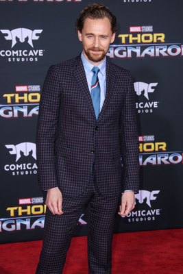 Tom Hiddleston Poster 2771034