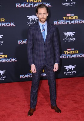 Tom Hiddleston Poster 2771040
