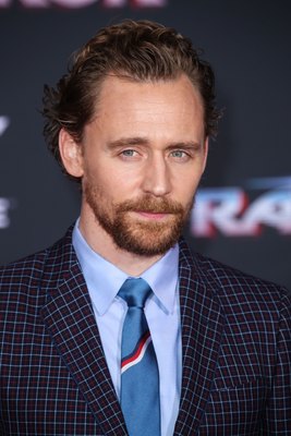 Tom Hiddleston Poster 2771042